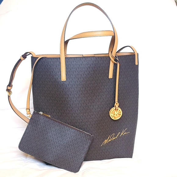Michael Kors Handbags - Michael Kors Limited Edition Signature Hayley Tote